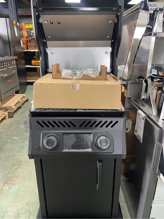 Napoleon Rogue Electric Grill open