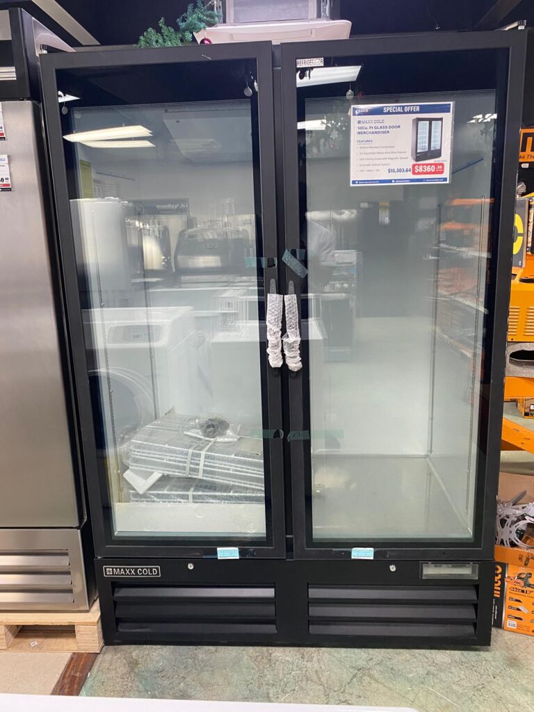 Maxx Cold DB Merchandiser 1